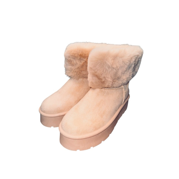 Women's Danskin Beige Faux Fur Winter Boots US 10 - Picture 1 of 6